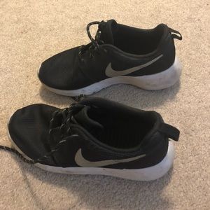 Nike Rosche Ones - Black